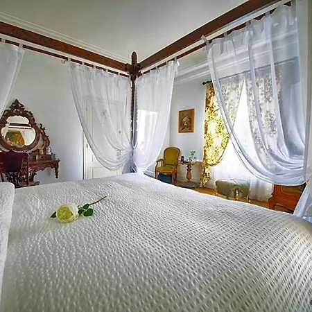 De Charme La Rose De Près Du Mont Saint Michel Bed & Breakfast 3*