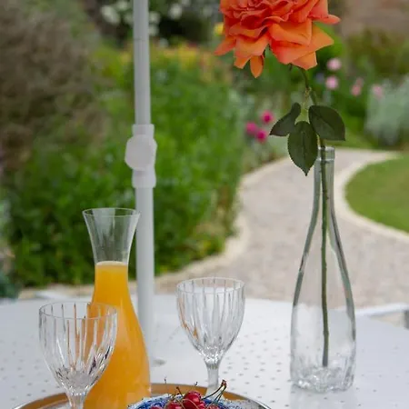 De Charme La Rose De Près Du Mont Saint Michel