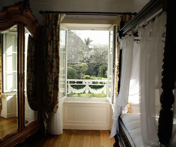 De Charme La Rose De Pres Du Mont Saint Michel Bed & Breakfast