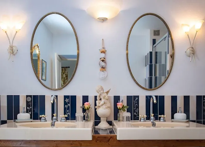 De Charme La Rose De Pres Du Mont Saint Michel 迪塞-莱谢里